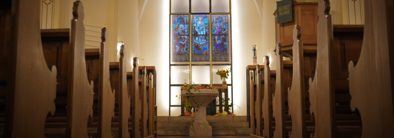 Mittelgang Auferstehungskirche